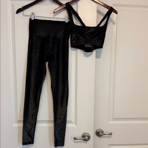 Carbon38 Black Glossy Activewear Set